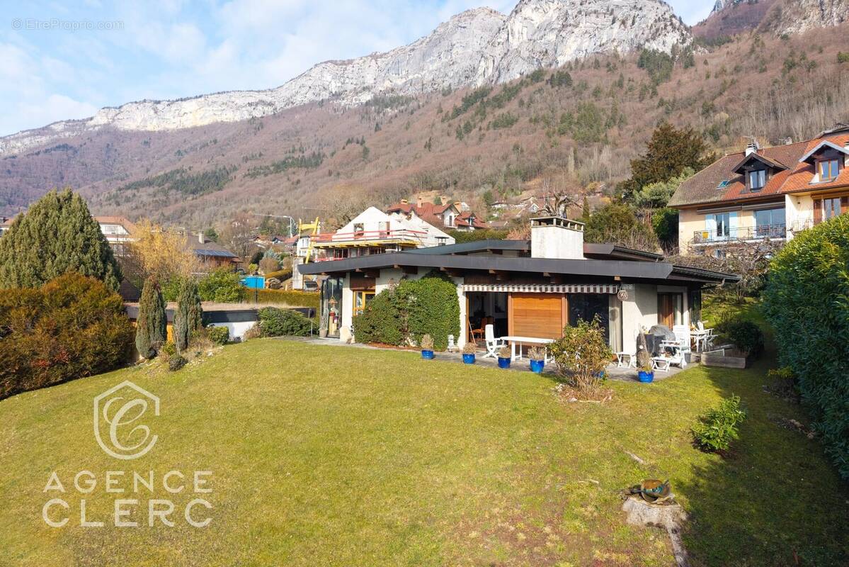 Maison à VEYRIER-DU-LAC