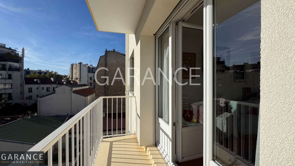 Appartement à PARIS-14E