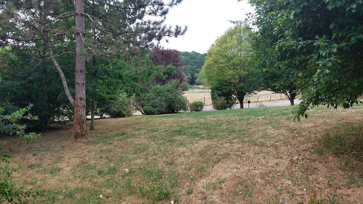 Maison Bouligney 136 m² plain pied jardin verger - photo 3