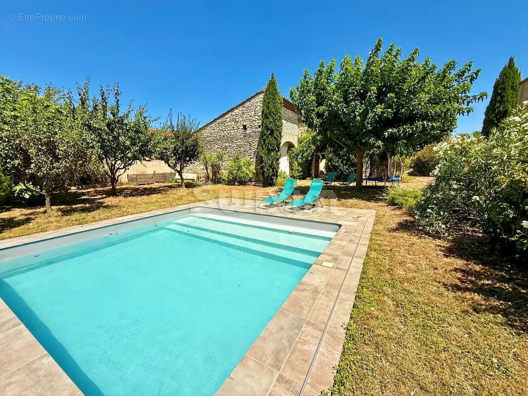 Maison à SAINT-MARCEL-LES-SAUZET