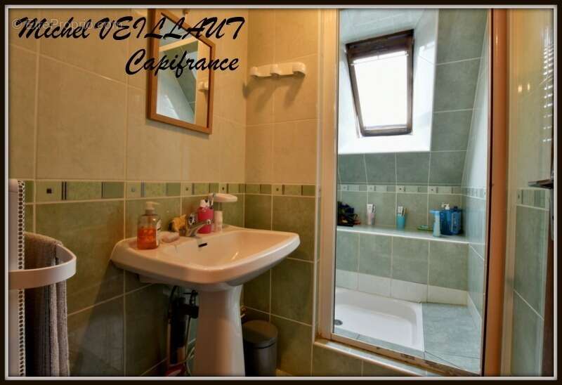 Dpt Allier (03), à vendre TREVOL maison P9 de 193 m² - Terrain de 2 505,00 m² - photo 12