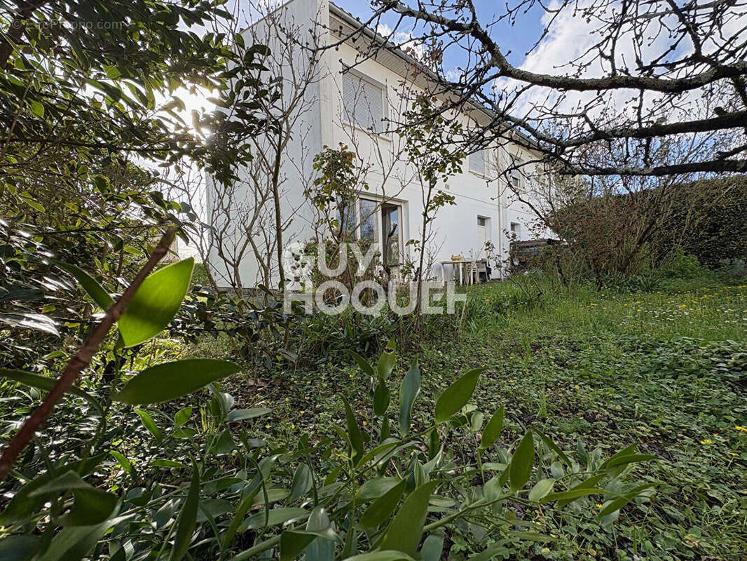 Maison à VILLENAVE-D'ORNON