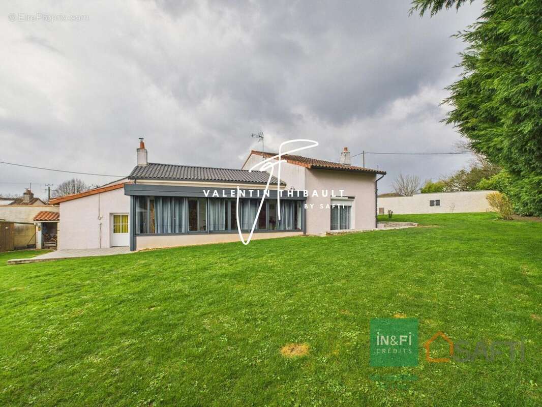 Photo 2 - Maison à ITEUIL