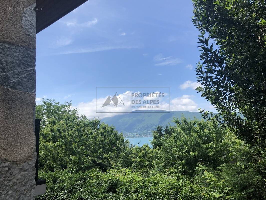 Maison à VEYRIER-DU-LAC