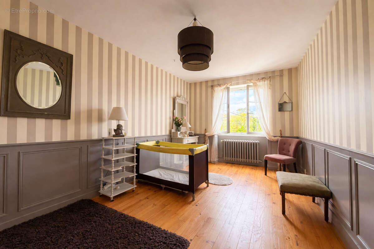 Sainte-soulle propriété 223 m² + gite de 52 m²  5aux multiples possibilités à 15 minutes de la rochelle - photo 14