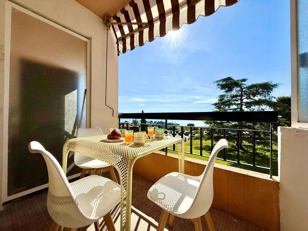 Appartement à ROQUEBRUNE-CAP-MARTIN