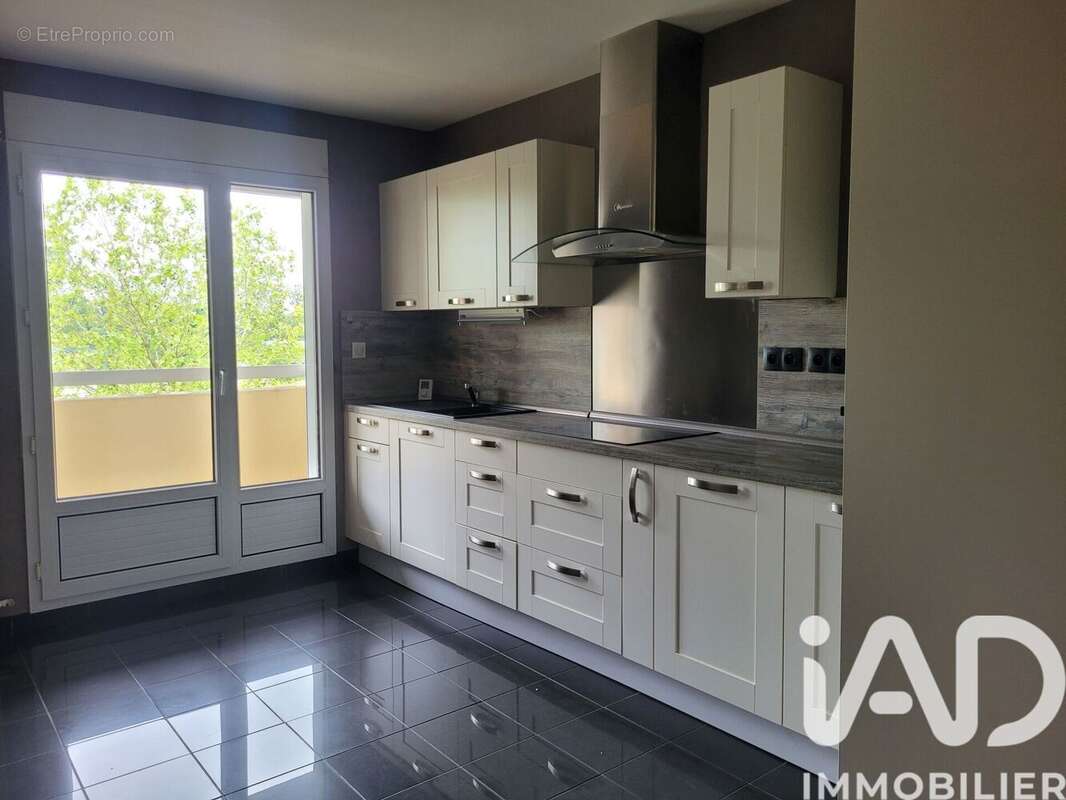 Photo 8 - Appartement à MONTCEAU-LES-MINES