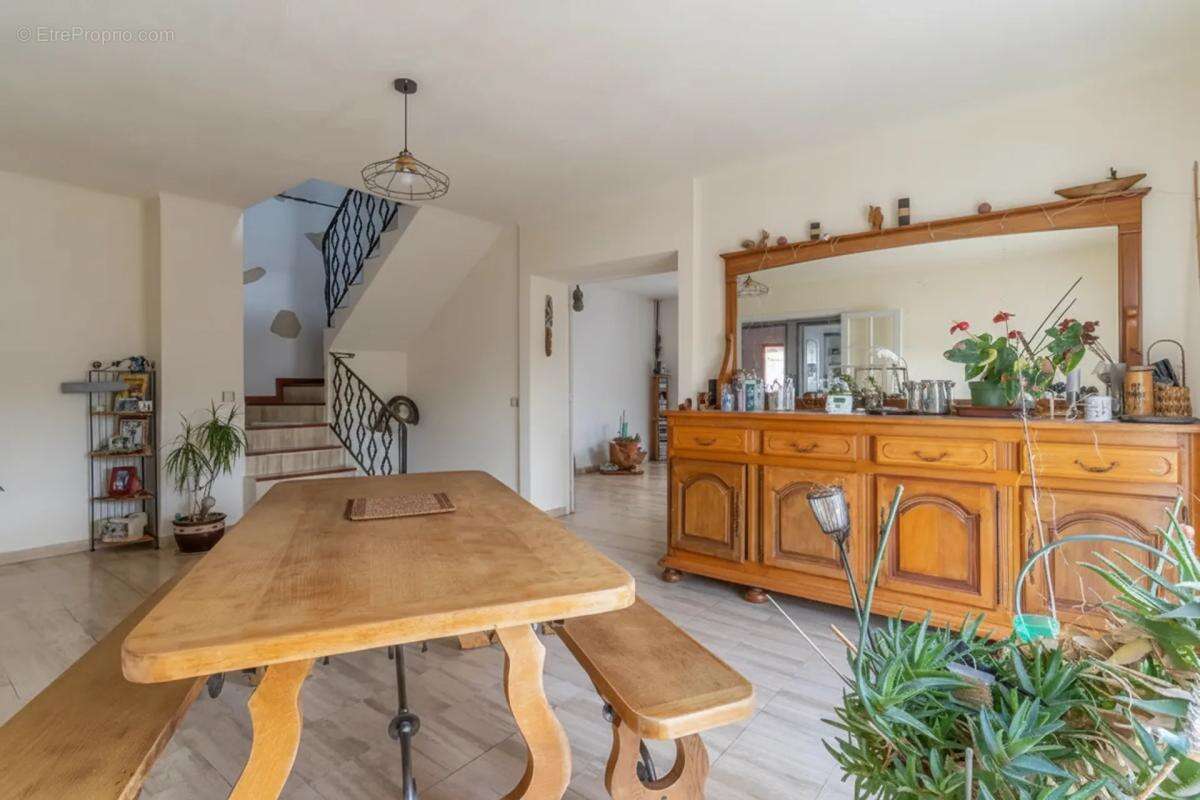 Maison à MERIEL