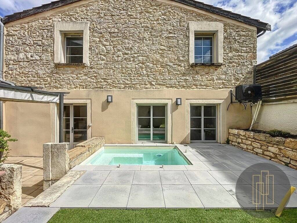 Maison à VILLEFRANCHE-SUR-SAONE