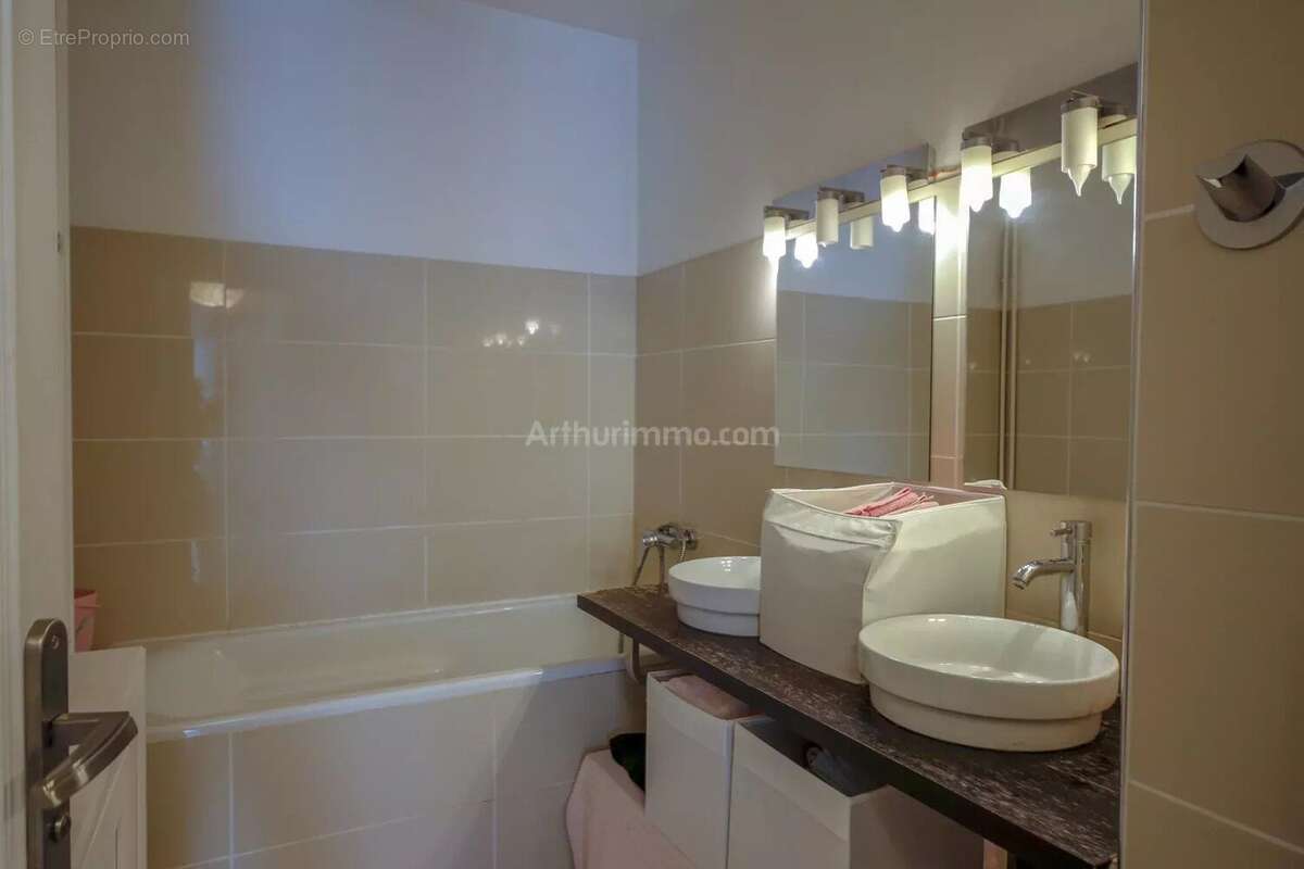 Appartement à MEYLAN