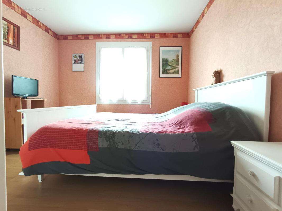 maison de Bourg sur sous sol - photo 8