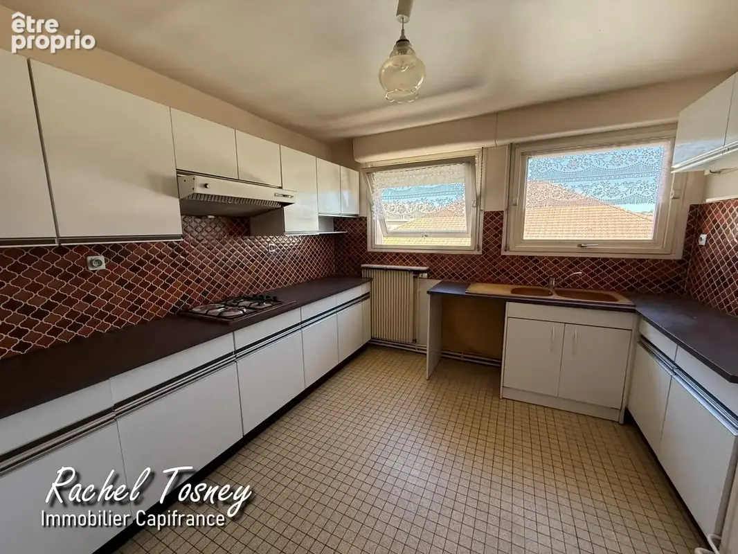 Appartement  belfort - beau potentiel pour ce t4 traversant de 94m² -  balcon et garage !! - photo 7