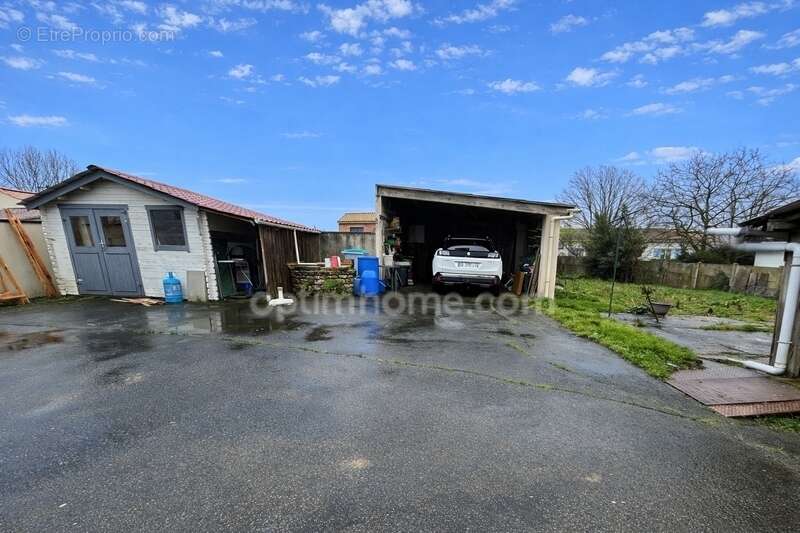 Maison à SAINT-MICHEL-EN-L'HERM