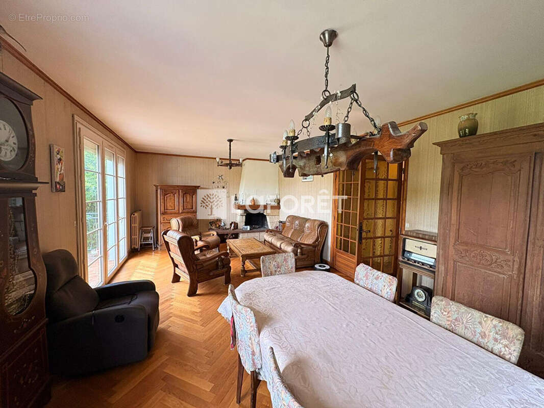 Maison à MEULAN