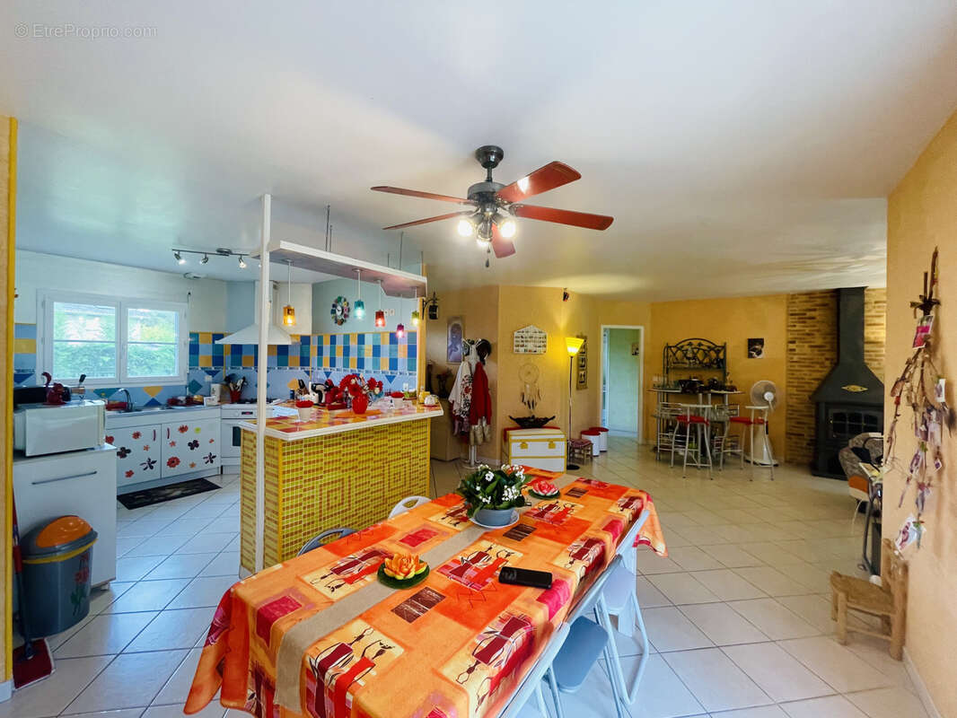 Maison à SAINT-DENIS-DE-PILE