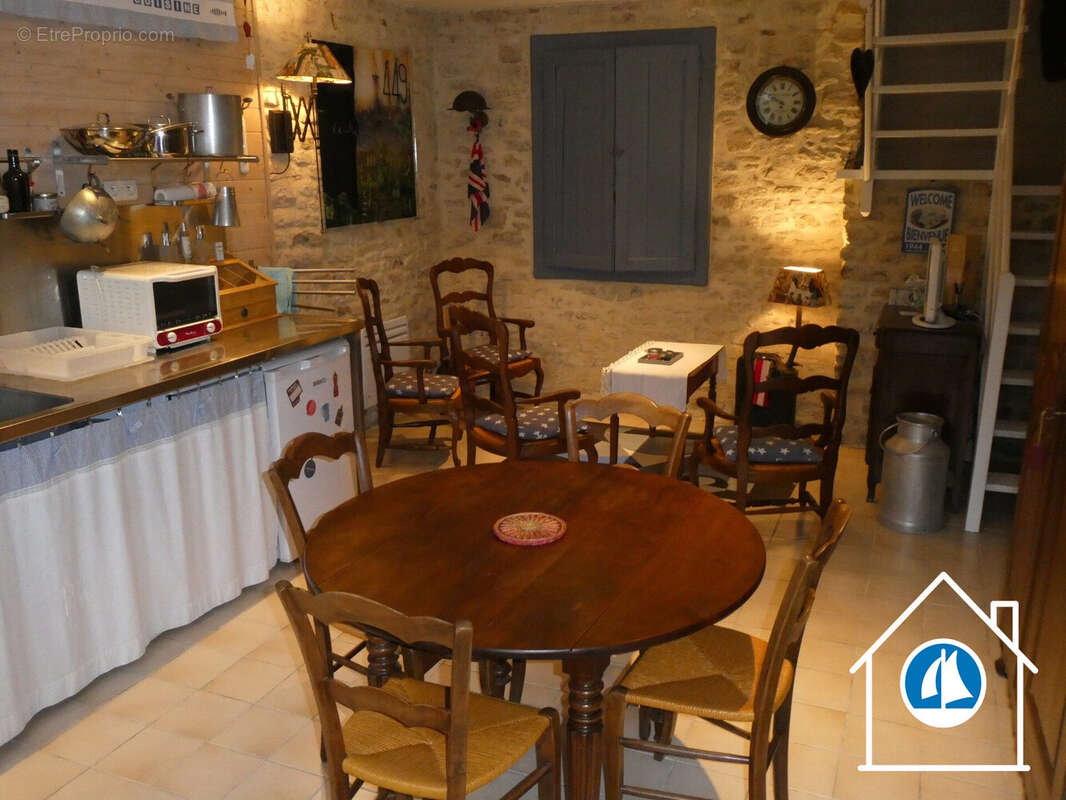 pièce à vivre - Maison à ARROMANCHES-LES-BAINS