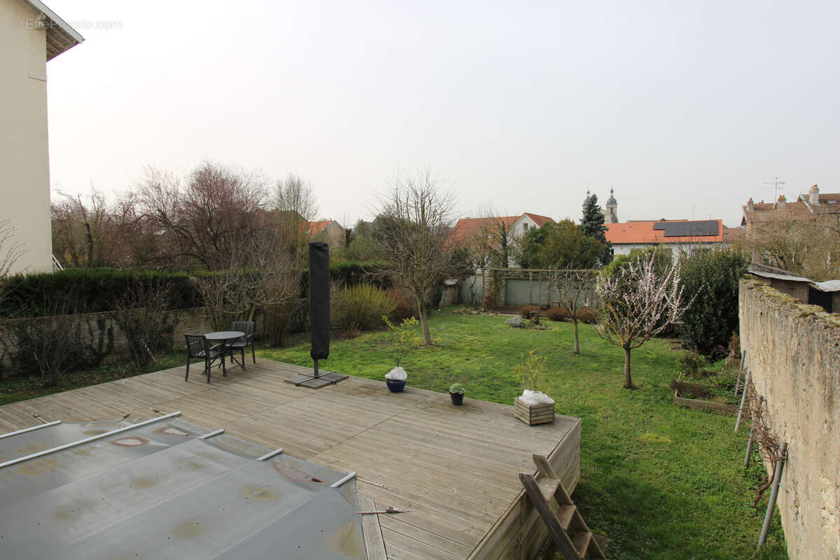 Maison à PONT-A-MOUSSON