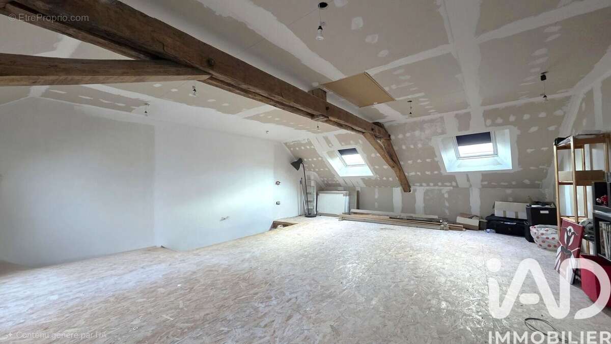 Photo 8 - Maison à SEVIGNY-WALEPPE