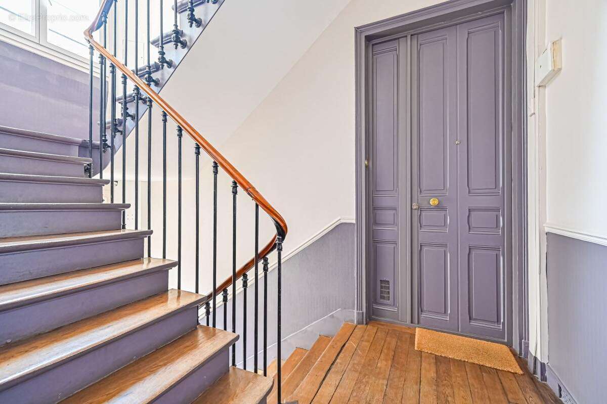 Appartement à PARIS-18E