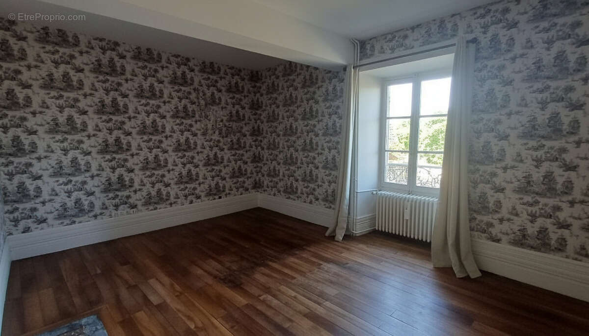Maison de maitre à Cluis 8 pièce(s) 294 m2 - photo 9