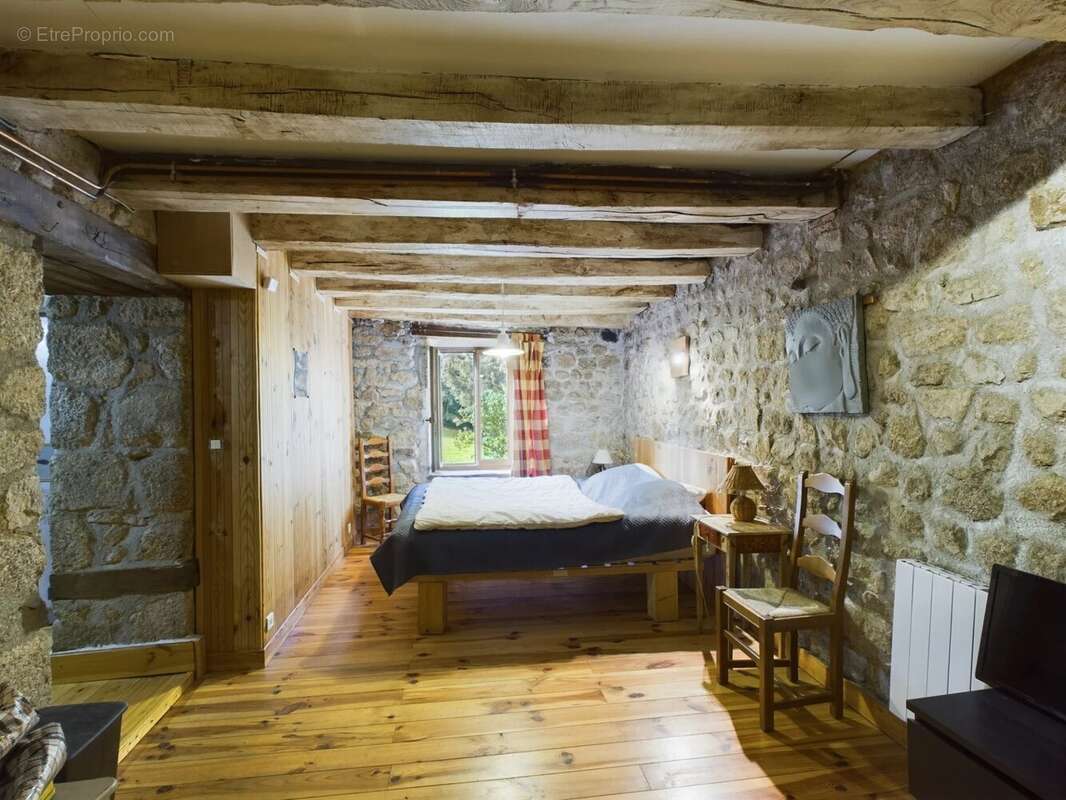 Maison à SAINT-MARTIN-DE-LA-MER