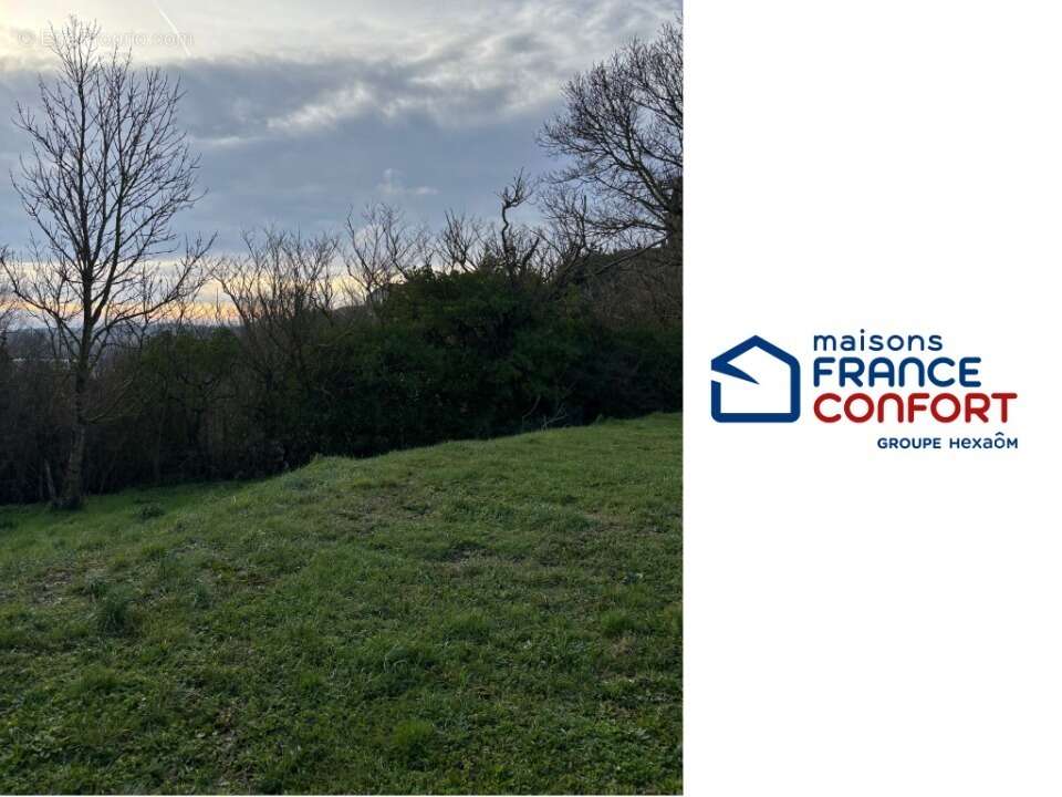 Terrain à AVIGNONET-LAURAGAIS