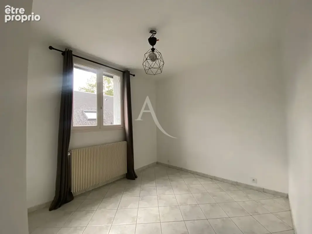 Proche future FAC  Maison appartement 93m² chambres accès toit terrasse  . - photo 9
