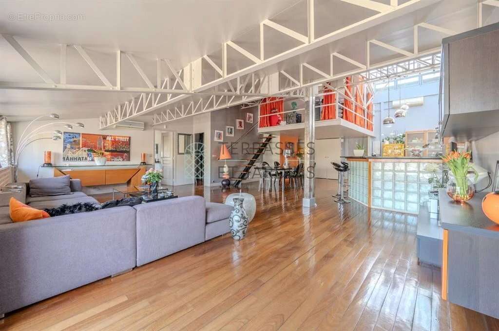 Appartement à ISSY-LES-MOULINEAUX