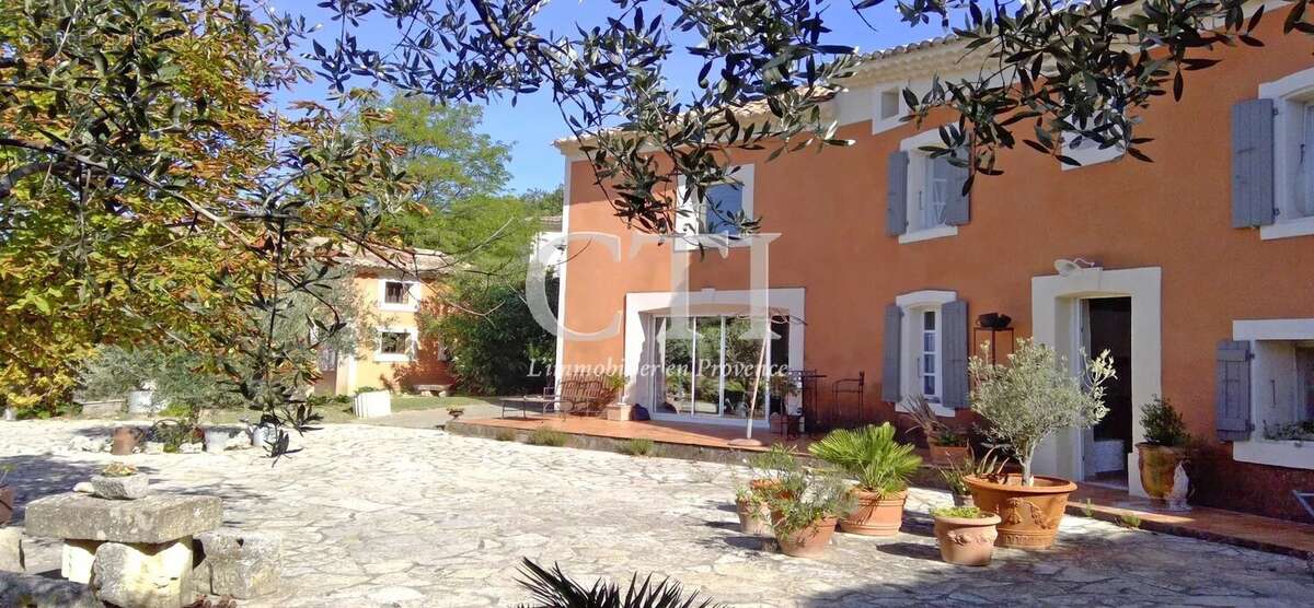 Maison à VAISON-LA-ROMAINE