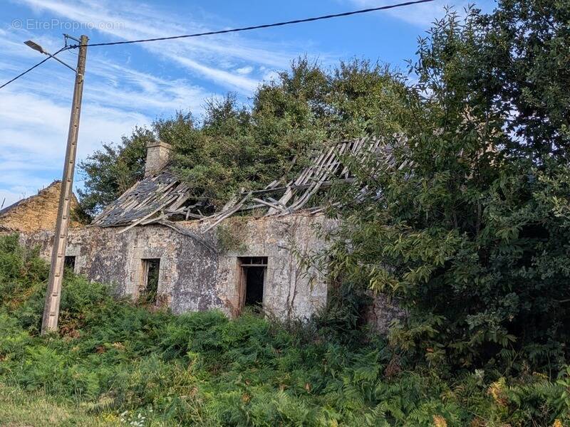 Maison à CLEGUEREC