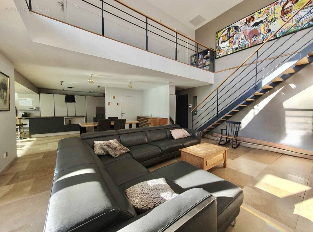 Maison à SAINT-LAURENT-D'AIGOUZE