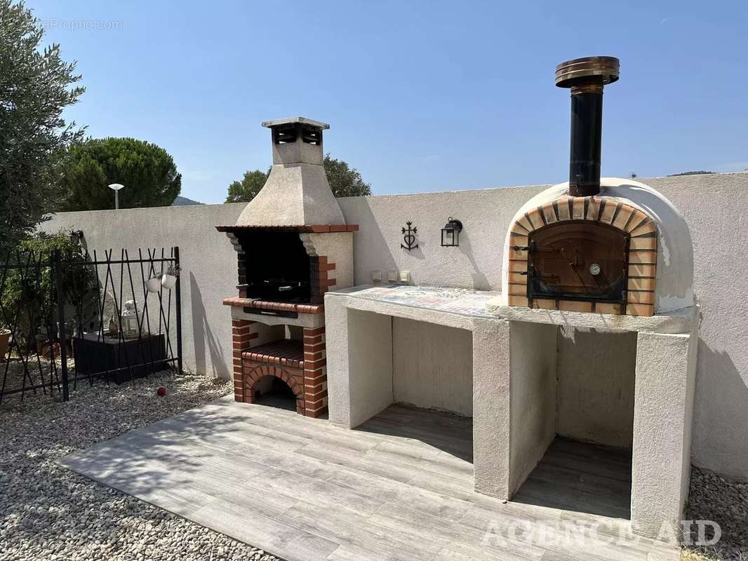 Maison à CUGES-LES-PINS