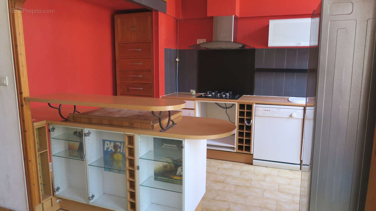Appartement à MARSEILLE-5E
