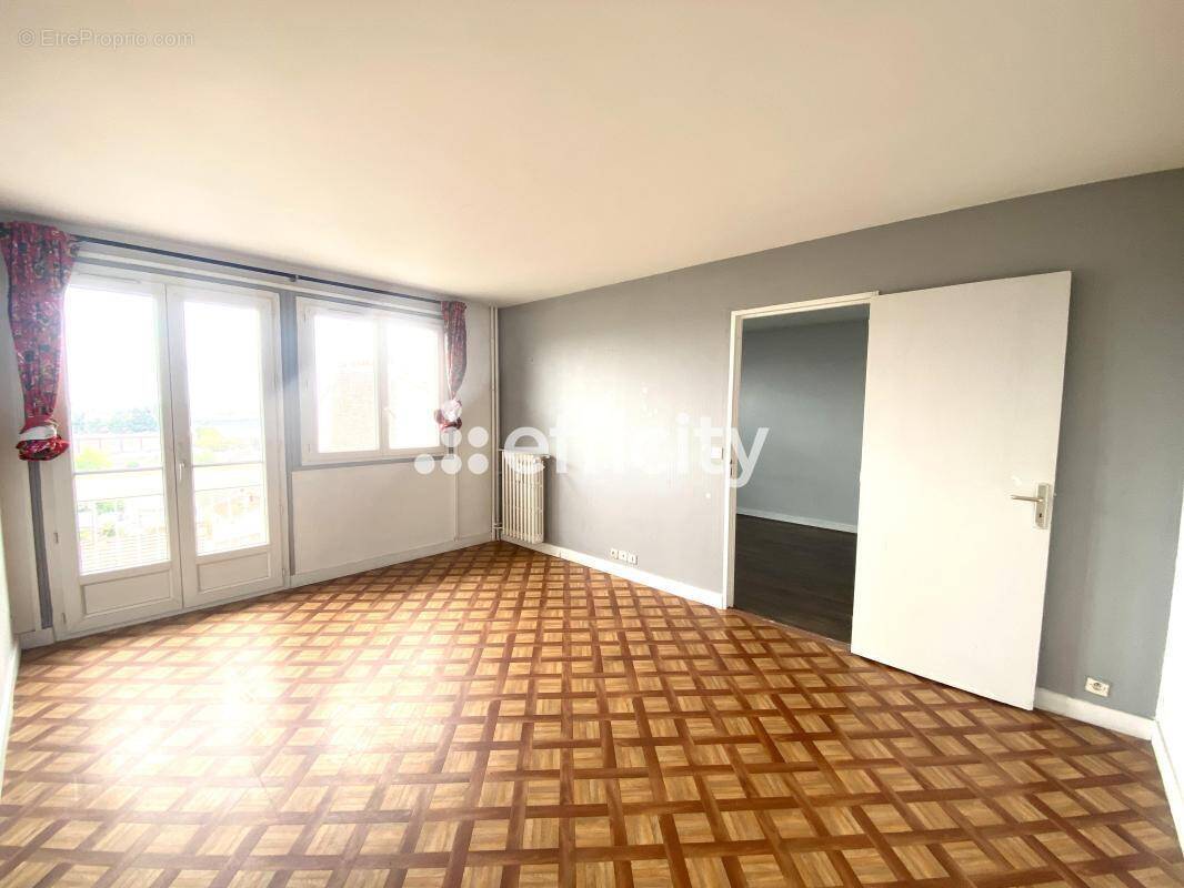 Appartement à ROMAINVILLE