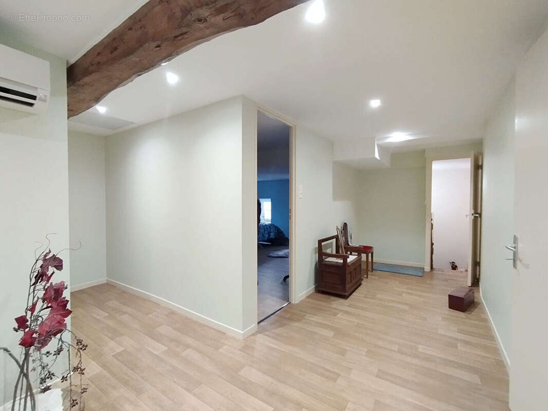 Maison à BRIVES-SUR-CHARENTE