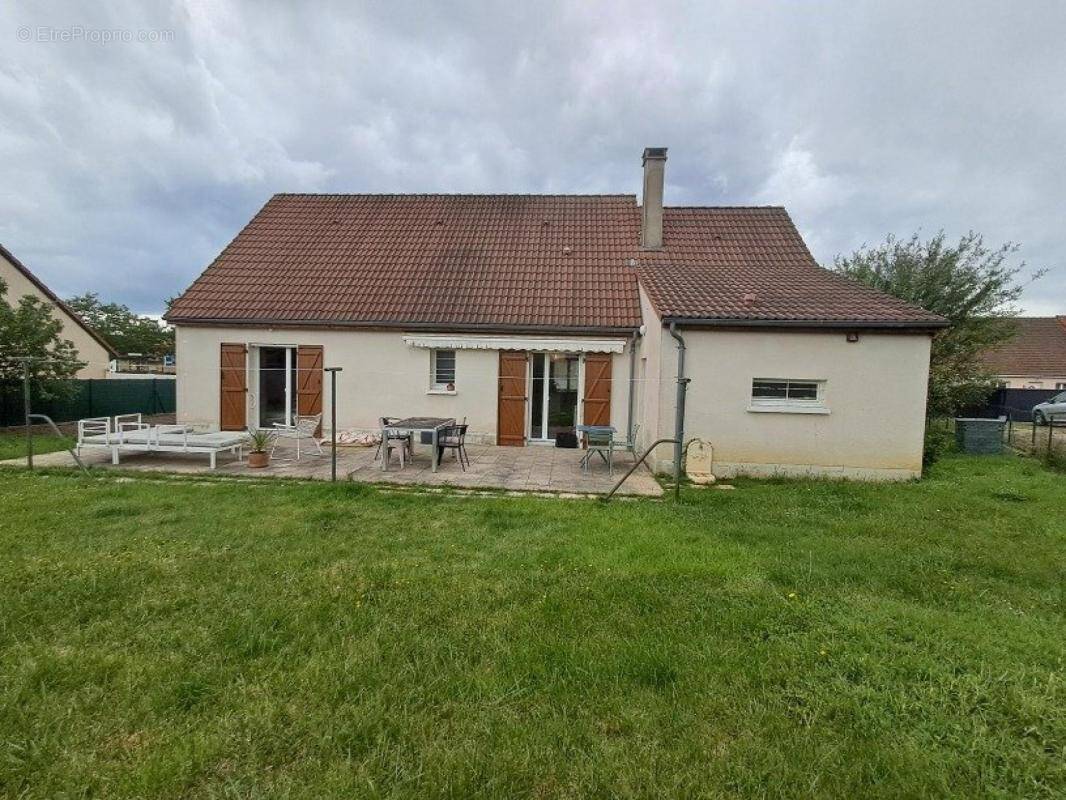 Maison à BRETTE-LES-PINS