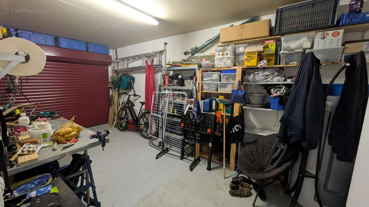 Maison à MONTESQUIEU-DES-ALBERES