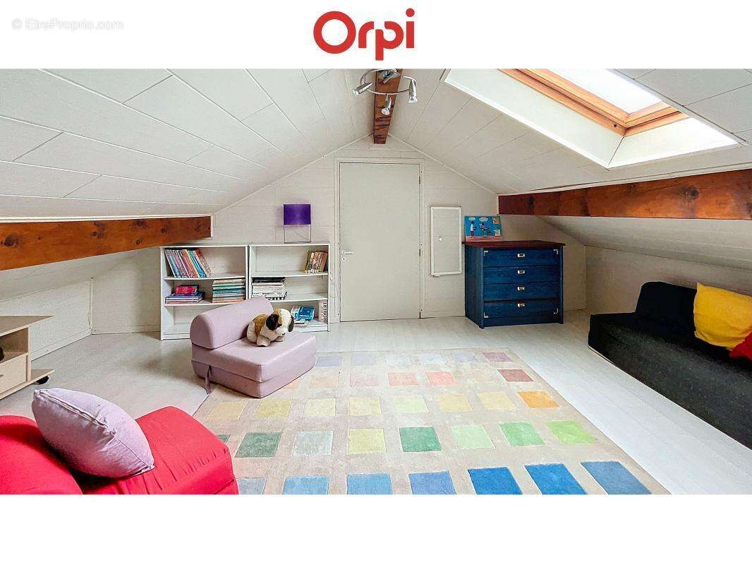 Maison à VETRAZ-MONTHOUX