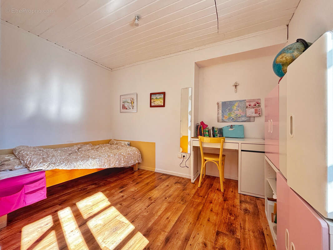 Maison à VAULX-MILIEU
