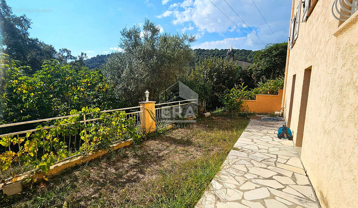 Appartement à VENCE