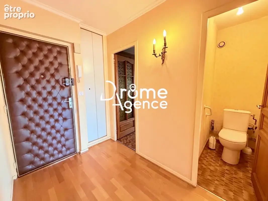 Appartement 4 pièces 93 m² à vendre à Valence (26000) - photo 8