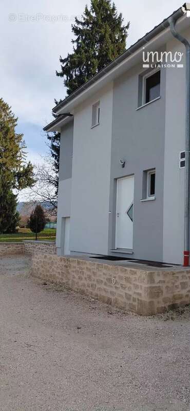 Maison à ALBY-SUR-CHERAN