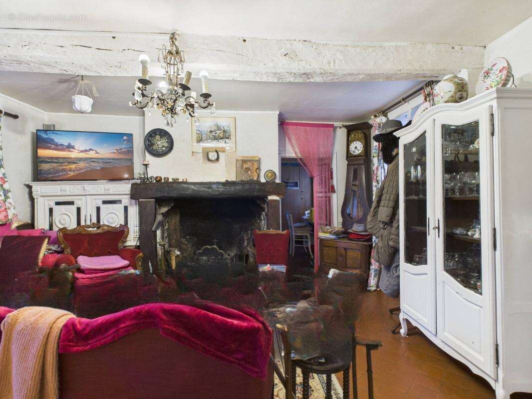 Maison à ELINCOURT-SAINTE-MARGUERITE