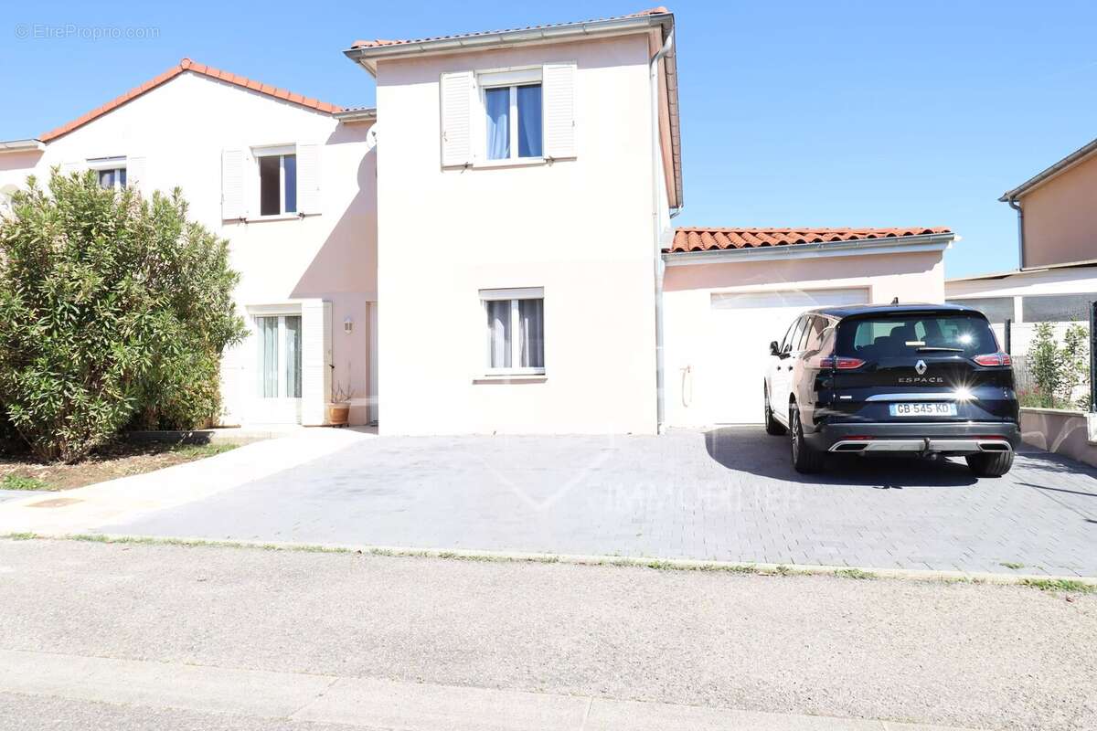 Maison à SAINT-MAURICE-L'EXIL