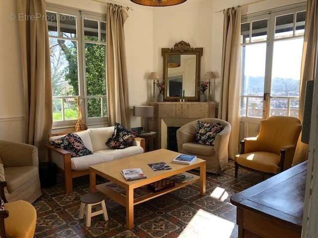 Proche centre maison bourgeoise vue exceptionnelle sur 2952m2 terrain constructible - photo 5