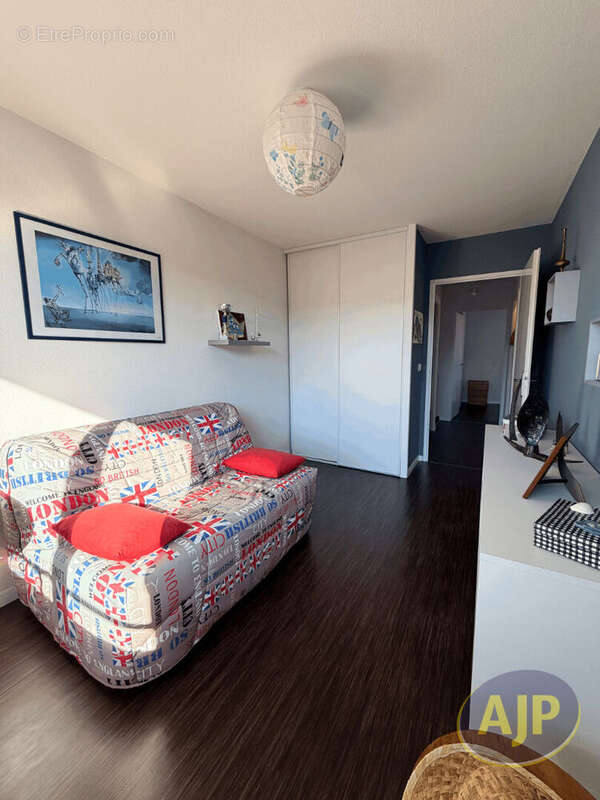 Maison à SAINT-JEAN-D'ILLAC