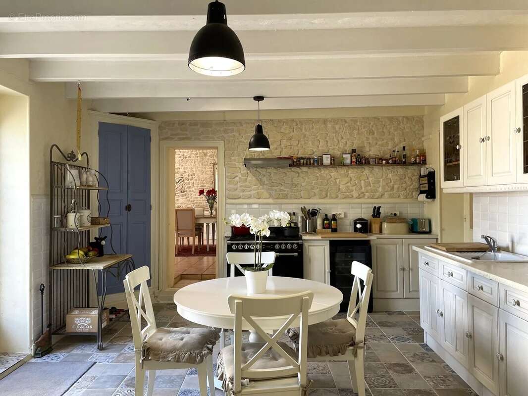 Maison à LA CROIX-COMTESSE