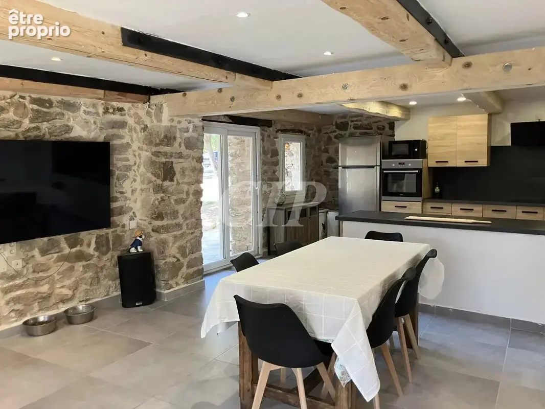 Flayosc maison t5 sur 1 hectare avec piscine - photo 6