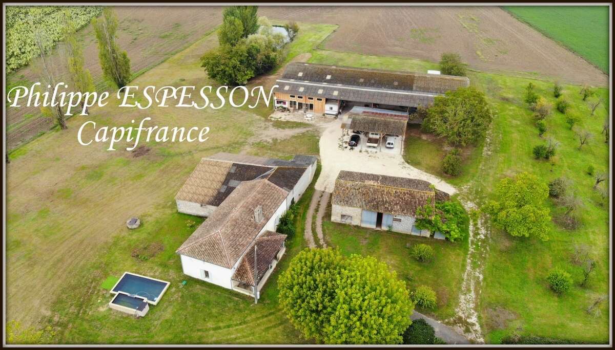 Corps de ferme en pierre sur un parc de 14000 m2 sur levignac de guyenne (47) - photo 3