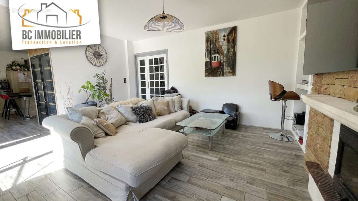 Appartement à PREVESSIN-MOENS